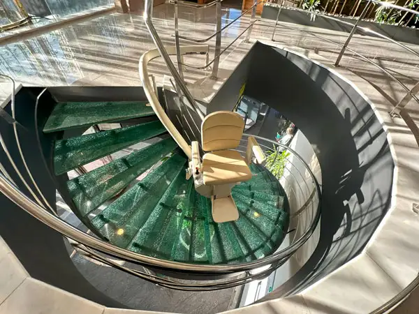 Dublex Yaşlı Merdiven Asansörü